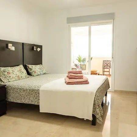 Sea Views With Terrace And Pools Estepona