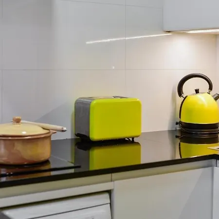 Apartment With Terrace And Pools In The Port *