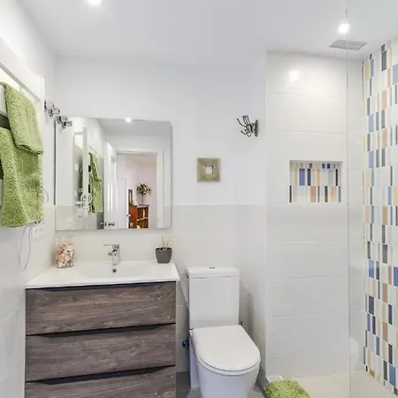 Apartment With Terrace And Pools In The Port 埃斯特波纳