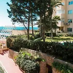 With Terrace And Pools In The Port Апартаменты Эстепона