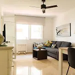 Apartment With Terrace And Pools In The Port *