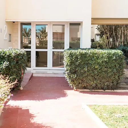 Appartement With Terrace And Pools In The Port Estepona