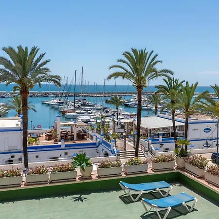דירה With Terrace And Pools In The Port אסטפונה