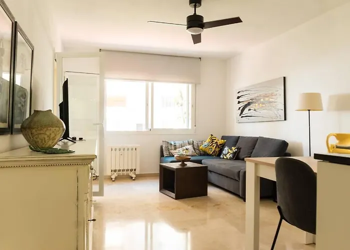 Appartement With Terrace And Pools In The Port *